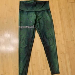 TEEKI Marry Me Green Print Leggings Medium